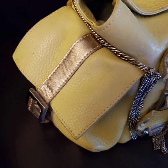 Gustto Pebble Leather Handbag in Light Green - Picture 10 of 13